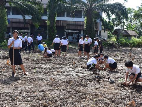 โครงการปลูกจิตสำนึกรักษาทรัพยากรธรรมชาติและป่าไม้