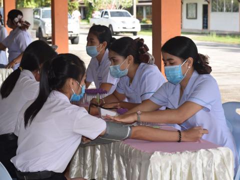 โครงการตรวจสุขภาพนักเรียน นักศึกษา ประจำปีการศึกษา 2563 ณ หอประช